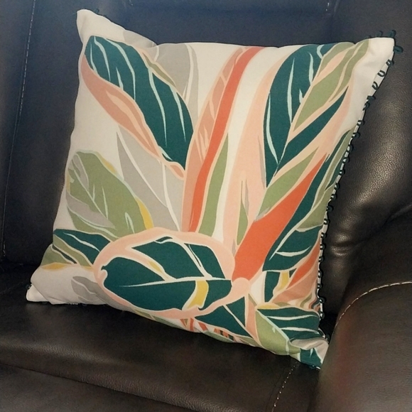 Origin 21 Floral Multi-color Square Throw Pillow - Picture 3 of 8
